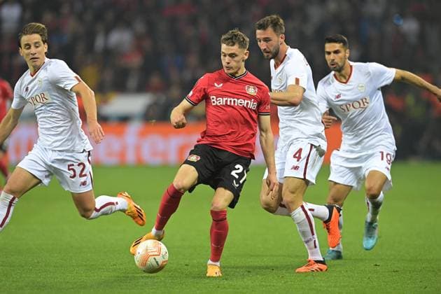 18 05 2023, xsyx, football UEFA Europa League, Bayer 04 Leverkusen AS Rom emspor, v l Edoardo Bove AS Rom , Florian Wirtz Bayer Leverkusen , Bryan Cristante AS Rom , Zeki Celik AS Rom DFL DFB REGULATIONS PROHIBIT ANY USE OF PHOTOGRAPHS as IMAGE SEQUENCES and or QUASI VIDEO Leverkusen