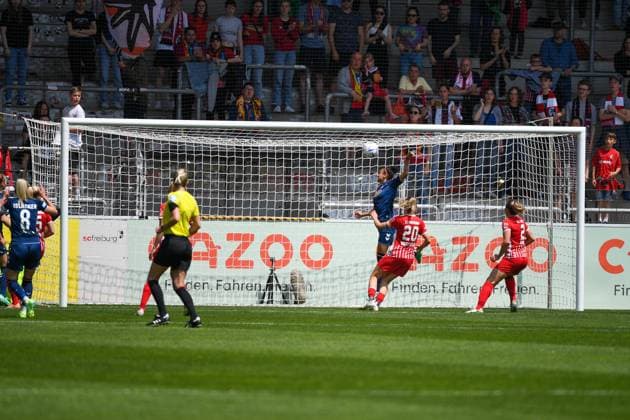 Football FLYERALARM Womens Bundesliga 21 Matchday 22 23 SC Freiburg vs 1 FC Koeln 21 05 2023 Genessee Puntigam 1 FC Koeln 13 with a header chance for 1 FC Koeln Football FLYERALARM Womens Bundesliga SC Freiburg vs 1 FC Koeln on Sunday, May 21, 2023 at the Dreisamstadion in Freiburg im Breisgau DFL REGULATIONS PROHIBIT ANY USE OF PHOTOGRAPHS AS IMAGE SEQUENCES AND OR QUASI VIDEO Copyright: xBEAUTIFULxSPORTS GerdxGruendlx