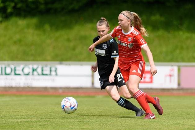 Eszter Reszler (37 FC Bayern Munich II) and Nastassja Lein (24 1. FC Nuremberg) during the 2. Frauenbundesliga match between FC Bayern Munich II and 1. FC Nuremberg at Sportpark Aschheim, Germany. (Sven Beyrich SPP) Copyright: xSvenxBeyrich SPPx spp-en-SvBe-20230521-D75_3662