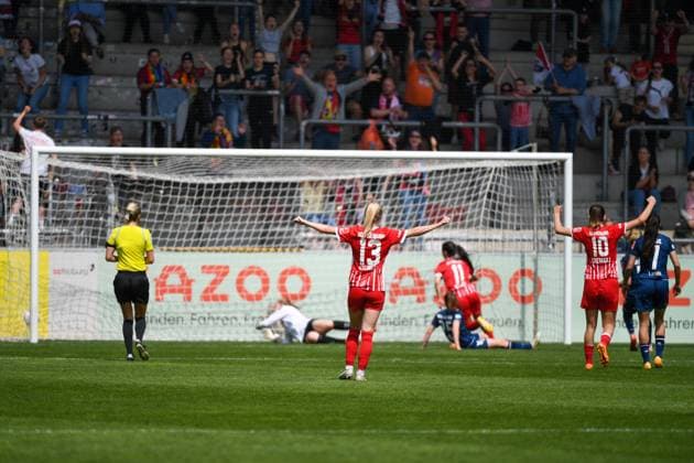 Football FLYERALARM Womens Bundesliga 21 Matchday 22 23 SC Freiburg vs 1 FC Koeln 21 05 2023 Hasret Kayikci SC Freiburg 11 with the tying goal to 1 2 for the SC Freiburg Football FLYERALARM Womens Bundesliga SC Freiburg vs 1 FC Koeln on Sunday, May 21, 2023 at the Dreisamstadion in Freiburg im Breisgau DFL REGULATIONS PROHIBIT ANY USE OF PHOTOGRAPHS AS IMAGE SEQUENCES AND OR QUASI VIDEO Copyright: xBEAUTIFULxSPORTS GerdxGruendlx