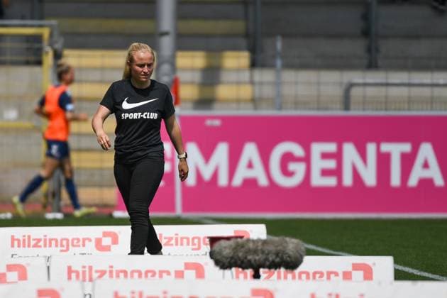 Football FLYERALARM Womens Bundesliga 21 Matchday 22 23 SC Freiburg vs 1 FC Koeln 21 05 2023 Theresa Merk SC Freiburg Coach Football FLYERALARM Womens Bundesliga SC Freiburg vs 1 FC Koeln on Sunday, May 21, 2023 at Dreisamstadion in Freiburg im Breisgau DFL REGULATIONS PROHIBIT ANY USE OF PHOTOGRAPHS AS IMAGE SEQUENCES AND OR QUASI VIDEO Copyright: xBEAUTIFULxSPORTS GerdxGruendlx