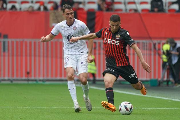 Badredine Bouanani (OGC Nice) - Vincent Sierro (Toulouse) FOOTBALL : OGC Nice vs Toulouse - Ligue 1 Uber Eats - Nice - 21 05 2023 NorbertScanella Panoramic 