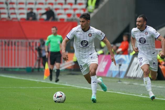 Fares Chaibi (Toulouse) FOOTBALL : OGC Nice vs Toulouse - Ligue 1 Uber Eats - Nice - 21 05 2023 NorbertScanella Panoramic 