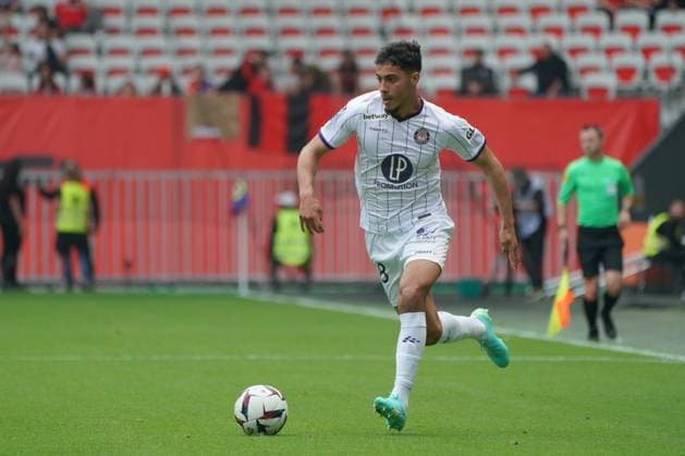 Fares Chaibi (Toulouse) FOOTBALL : OGC Nice vs Toulouse - Ligue 1 Uber Eats - Nice - 21 05 2023 NorbertScanella Panoramic 
