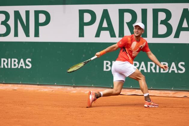 TENNIS - ATP, Tennis Herren French Open 2023 PARIS,FRANCE,22.MAY.23 - TENNIS - ATP World Tour, French Open, Roland Garros, Grand Slam, qualification. Image shows Enzo Couacaud (FRA).  GEPAxpictures xFrancoisxAsal
