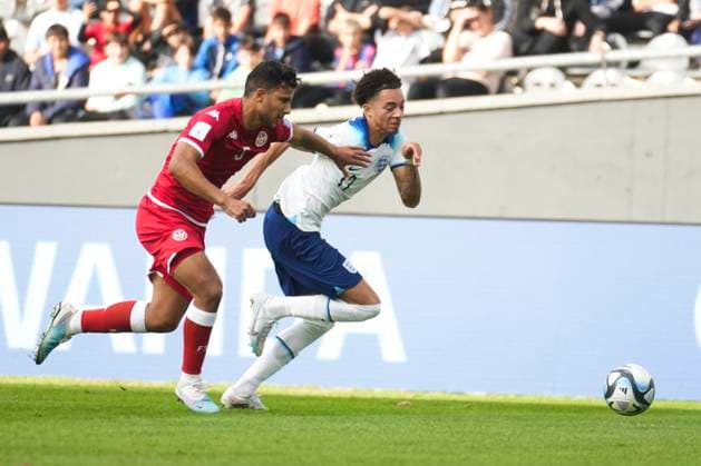 May 22, 2023, La Plata, Buenos Aires, Argentina: Sports. Bouchniba Raed from Tunisia and Edozie Samuel from England during the FIFA U-20 World Cup Argentina 2023 match between England and Tunisia at Stadium Unico Diego Armando Maradona in La Plata, Buenos Aires, Argentina, on May 22, 2023 La Plata Argentina - ZUMAf135 0257395547st Copyright: xJulietaxFerrariox