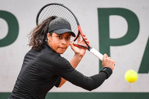 May 23, 2023, Paris, France, France: Emeline DARTRON of France during the second qualifying day of Roland-Garros 2023, French Open 2023, Grand Slam tennis tournament at the Roland-Garros Stadium on May 23, 2023 in Paris, France. Paris France - ZUMAm308 20230523_zsp_m308_006 Copyright: xMatthieuxMirvillex