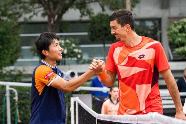 TENNIS - ATP, Tennis Herren French Open 2023 PARIS,FRANCE,23.MAY.23 - TENNIS - ATP World Tour, French Open, Roland Garros, Grand Slam, qualification. Image shows Rio Noguchi (JPN) and Sebastian Ofner (AUT).  GEPAxpictures xFrancoisxAsal