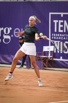 Tennis : Internationaux de Strasbourg 2023 - France -Jil Teichmann - Suisse Tennis : Internationaux de Strasbourg 2023 - France - 23 05 23 ElyxandroCegarra Panoramic 
