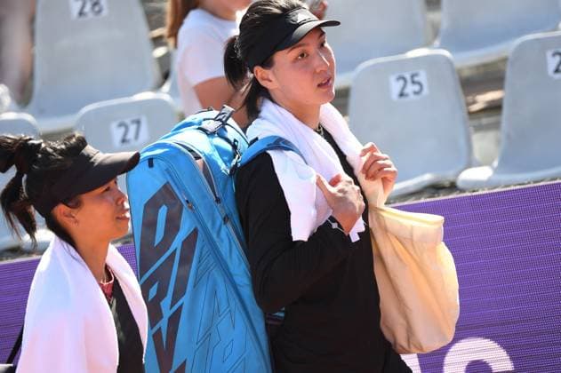 Tennis : Internationaux de Strasbourg 2023 - France - Double su Wei Hsieh Taipei- Xinyu Wang - Chine Tennis : Internationaux de Strasbourg 2023 - France - 24 05 23 ChrysleneCaillaud Panoramic 