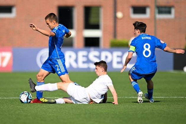 Italy U17, U 17 ¢& x80;& x99;s Vittorio Magni in action during the qualifying phase Under-17 Championship Hungary 2023 soccer match Italy U17 vs. Slovenia U17 at the Globall Football Park stadium in Telki, Hungary, 24th of May 2023  Copyright: xVinnyxOrlando LiveMediax xipa-agx xLivexMediax 0 IPA_IPA38190087