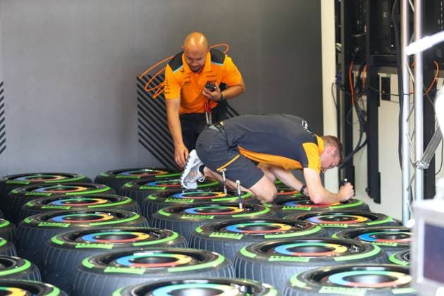 McLaren F1 Team mechanicals at work on the tyres.. during FORMULA 1 GRAND PRIX DE MONACO 2023 - Montecarlo, 25-28 May 2023 Monte Carlo MONACO - ZUMAc04_ 20230525_zaf_c04_064 Copyright: xAlessioxDexMarcoox