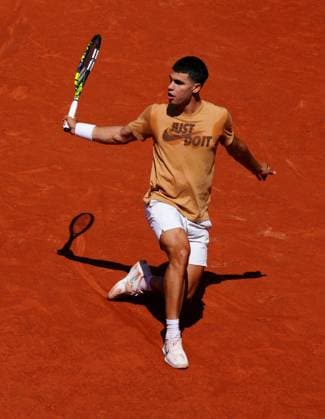 Mandatory Credit: Photo by Javier Garcia Shutterstock (13924802do) Carlos Alcaraz practices French Open Tennis, Wednesday Qualifying and Previews, Roland Garros, Paris, France - 25 May 2023 French Open Tennis, Wednesday Qualifying and Previews, Roland Garros, Paris, France - 25 May 2023  Copyright: xJavierxGarcia Shutterstockx 13924802do
