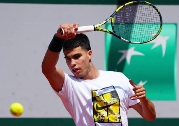 Mandatory Credit: Photo by Javier Garcia Shutterstock (13925663az) Carlos Alcaraz practices French Open Tennis, Friday Qualifying and Previews, Roland Garros, Paris, France - 26 May 2023 French Open Tennis, Friday Qualifying and Previews, Roland Garros, Paris, France - 26 May 2023  Copyright: xJavierxGarcia Shutterstockx 13925663az