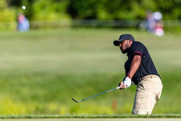 May 26, 2023, Potomac Falls, Virginia, USA: HAROLD VARNER III pitches to the green during the first round of the LIV Golf DC event at Trump National Golf Club. Potomac Falls USA - ZUMAb237 20230526_znp_b237_033 Copyright: xRobertxBlakleyx