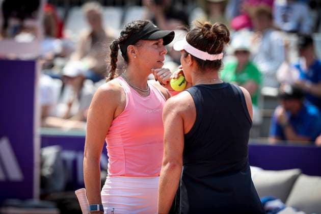 Finale du double fÃ minin. Internationaux de Strasbourg 2023 YIFAN XU (CHN) ZHAOXUAN YANG (CHN) DESIRAE KRAWCZYK (USA) GIULIANA OLMOS (MEX) Tennis : Internationaux de Strasbourg 2023 - France - 27 05 23 ElyxandroCegarra Panoramic 