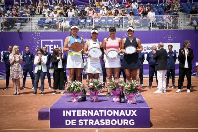 Finale du double fÃ minin. Internationaux de Strasbourg 2023 YIFAN XU (CHN) ZHAOXUAN YANG (CHN) DESIRAE KRAWCZYK (USA) GIULIANA OLMOS (MEX) Tennis : Internationaux de Strasbourg 2023 - France - 27 05 23 ElyxandroCegarra Panoramic 