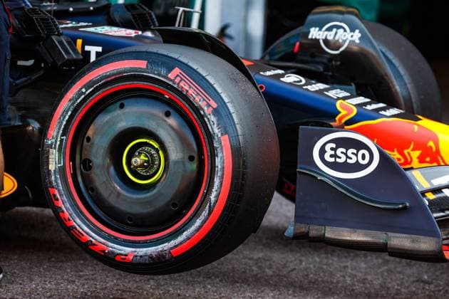 Details on the wheel of the Red Bull Racing RB19 of Max Verstappen after qualifications during the Formula 1 Grand Prix de Monaco 2023, 6th round of the 2023 Formula One World Championship, WM, Weltmeisterschaft from May 26 to 28, 2023 on the Circuit de Monaco, in Monaco - F1 - MONACO GRAND PRIX 2023 DPPI Panoramic  20230527_G0OD2962