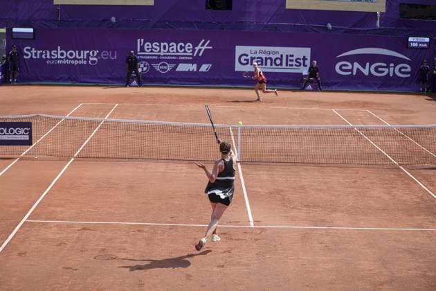 Finale fÃ minin. Internationaux de Strasbourg 2023 ANNA BLINKOVA (RUS) ELINA SVITOLINA (UKR Tennis : Internationaux de Strasbourg 2023 - France - 27 05 23 ElyxandroCegarra Panoramic 