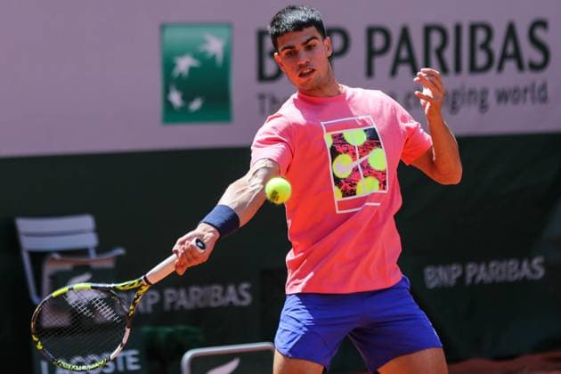 2023 French Open - Previews Carlos Alcaraz of Spain in action during a practice match ahead of the French Open Tennis at Roland Garros Paris France  Copyright: xIbrahimxEzzatx originalFilename:ezzat-notitle230527_npk8C.jpg
