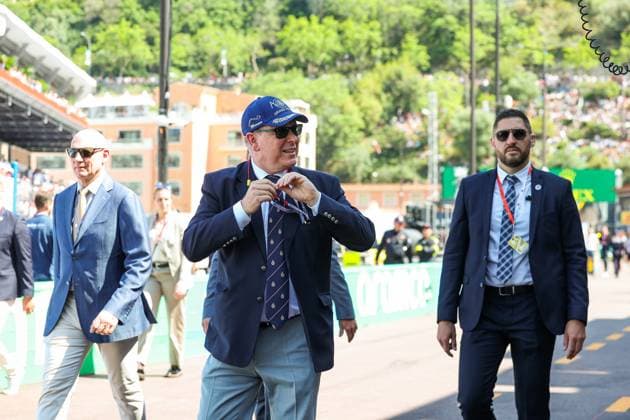 HSH Prince Albert II of Monaco, in the pitlane during the Formula 1 Grand Prix de Monaco 2023, 6th round of the 2023 Formula One World Championship, WM, Weltmeisterschaft from May 26 to 28, 2023 on the Circuit de Monaco, in Monaco - F1 - MONACO GRAND PRIX 2023 DPPI Panoramic  20230527_G0OD2822