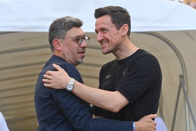 Claus VOGT President VFB Stuttgart , hugs Christian GENTNER re Football 1 Bundesliga Season 2022 2023, 34 Matchday, Matchday34, VFB Stuttgart TSG 1899Hoffenheim 1 1 on 27 05 2023, Mercedes Benz Arena Stuttgart