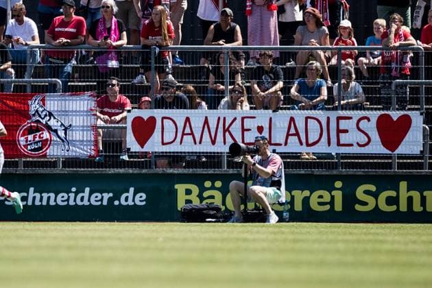 FLYERALARM Women Football Bundesliga, 1 FC Koeln SGS Essen 28 05 2023 Fence Flags Thank You Ladies FLYERALARM Women Football Bundesliga, 1 FC Koeln SGS Essen, Koeln, Geissbockheim DFB REGULATIONS PROHIBIT ANY USE OF PHOTOGRAPHS AS IMAGE SEQUENCES AND OR QUASI VIDEO Copyright: xBEAUTIFULxSPORTS Wunderlx