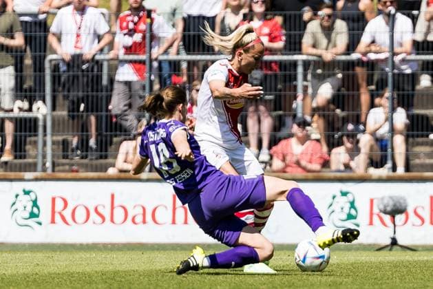 FLYERALARM Womens Soccer Bundesliga, 1 FC Koeln SGS Essen 28 05 2023 Mandy Islacker 1 FC Koeln, 8 scores the last goal of her professional career with the 1 1 equalizer, Lena Ostermeier SGS Essen, 18 fails to prevent the goal FLYERALARM Womens Soccer Bundesliga, 1 FC Koeln SGS Essen, Koeln, Geissbockheim DFB REGULATIONS PROHIBIT ANY USE OF PHOTOGRAPHS AS IMAGE SEQUENCES AND OR QUASI VIDEO Copyright: xBEAUTIFULxSPORTS Wunderlx