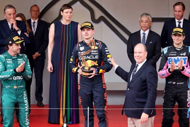 28 05 2023, Circuit de Monaco, Monte Carlo, Formula 1 Grand Prix Monaco 2023 ,in picture podium from l to r back row FIA President Mohammed bin Sulayem, Charlene Lynette Grimaldi, Princess of Monaco, Prince Albeert II of Monaco front row Pierre Wache FRA Red Bull Racing Technical Director, Fernando Alonso from Spain from Team Aston Martin, Max Verstappen from the Netherlands from Team Oracle Red Bull, Esteban Ocon from France from Team Alpine Monte Carlo Circuit de Monaco Monaco eu-images-506