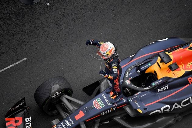 Formula 1 Grand Prix Monaco 2023 28 05 2023, Circuit de Monaco, Monte Carlo, Formula 1 Grand Prix Monaco 2023 ,in picture winner Max Verstappen NLD , Oracle Red Bull Racing stands on his car and celebrates the victory nordphotoxGmbHx xBratic nph00250