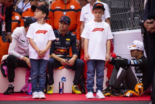 PEREZ Sergio (mex), Red Bull Racing RB19, portrait during the Formula 1 Grand Prix de Monaco 2023, 6th round of the 2023 Formula One World Championship, WM, Weltmeisterschaft from May 26 to 28, 2023 on the Circuit de Monaco, in Monaco - F1 - MONACO GRAND PRIX 2023 - RACE DPPI Panoramic  00123013__DE_2199