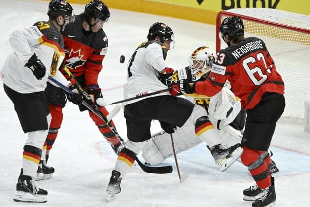 Eishockey, WM, Finale, Kanada - Deutschland Goalkeeper Mathias Niederberger of Germany saves the goal during the 2023 IIHF Ice hockey, Eishockey World Championships final match between Canada and Germany in Tampere on May 28, 2023. Tampere Finland LKFTJK20230528202202ZNZW  Copyright: xJussixNukarix LKFTJK20230528202202ZNZW