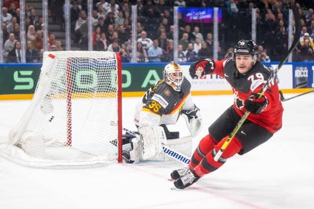 230528 Goaltender Mathias Niederberger of Germany looks dejected after Samuel Blais of Canada scores 1 1 during the 2023 IIHF Ice Hockey World Championship final game between Canada and Germany on May 28, 2023 in Tampere Photo Joel Marklund BILDBYRAN kod JM JM0489 bbeng ishockey ice hockey ishockey vm 2023 ishockey vm vm 2023 iihf ice hockey world championship final canada canada germany germany depp  Copyright: JOELxMARKLUND BB230528JM106