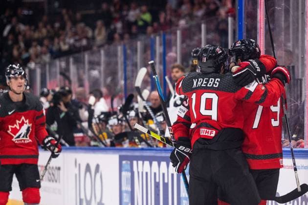 230528 Peyton Krebs and Samuel Blais of Canada celebrate scoring 1 1 during the 2023 IIHF Ice Hockey World Championship final game between Canada and Germany on May 28, 2023 in Tampere Photo Joel Marklund BILDBYRAN kod JM JM0489 bbeng ishockey ice hockey ishockey vm 2023 ishockey vm vm vm 2023 iihf ice hockey world championship final canada canada germany germany jubel  Copyright: JOELxMARKLUND BB230528JM107