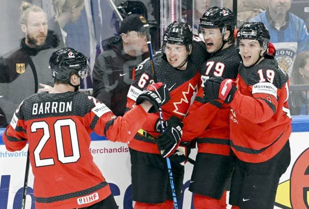 Eishockey, WM, Finale, Kanada - Deutschland Team of Canada celebrates 1-1 goal made by Samuel Blais (79) during the 2023 IIHF Ice hockey, Eishockey World Championships final match between Canada and Germany in Tampere on May 28, 2023. Tampere Finland LKFTJK20230528203838ZZCV  Copyright: xJussixNukarix LKFTJK20230528203838ZZCV