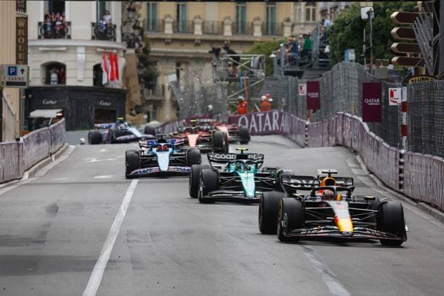 Start of the race, 01 VERSTAPPEN Max (nld), Red Bull Racing RB19, action during the Formula 1 Grand Prix de Monaco 2023, 6th round of the 2023 Formula One World Championship, WM, Weltmeisterschaft from May 26 to 28, 2023 on the Circuit de Monaco, in Monaco - F1 - MONACO GRAND PRIX 2023 - RACE DPPI Panoramic  F12023GP07MCO17045