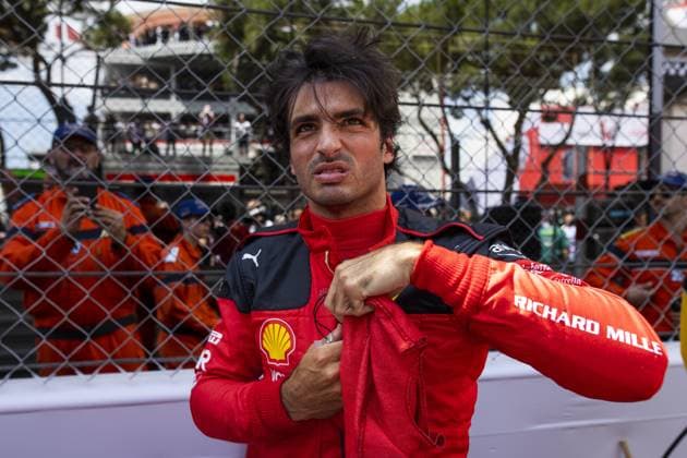SAINZ Carlos (spa), Scuderia Ferrari SF-23, portrait during the Formula 1 Grand Prix de Monaco 2023, 6th round of the 2023 Formula One World Championship, WM, Weltmeisterschaft from May 26 to 28, 2023 on the Circuit de Monaco, in Monaco - F1 - MONACO GRAND PRIX 2023 - RACE DPPI Panoramic  00123013__DE_5964