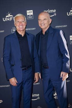 Didier Deschamps - Selectionneur de l equipe de France et son adjoint Guy Stephan FOOTBALL : Arrivees de la 31e Ceremonie des Trophees UNFP - Paris - 28 05 2023 JBAutissier Panoramic 