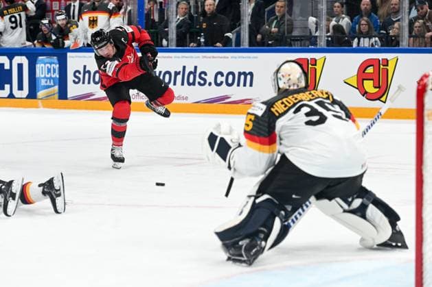 TAMPERE, FINLAND MAY 28 Tyler Toffoli of Canada scores a goal during the 2023 IIHF Ice Hockey World Championship Finland Latvia game between Canada and Germany at Nokia Arena on May 28, 2023 in Tampere, Finland Tampere Nokia Arena Finland  Copyright: xJustPictures.ch AndreaxBrancax
