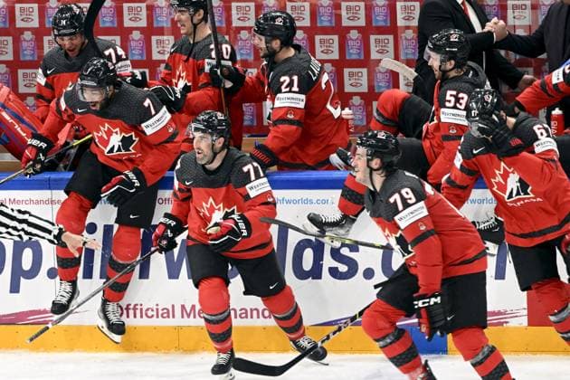 Eishockey, WM, Finale, Kanada - Deutschland Team of Canada celebrates after winning the 2023 IIHF Ice hockey, Eishockey World Championships final match between Canada and Germany in Tampere on May 28, 2023. Tampere Finland LKFTJK20230528223424ULHQ  Copyright: xJussixNukarix LKFTJK20230528223424ULHQ