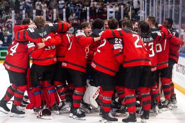 230528 Players of Canada celebrate after winning the 2023 IIHF Ice Hockey World Championship final game between Canada and Germany on May 28, 2023 in Tampere Photo Joel Marklund BILDBYRAN kod JM JM0489 bbeng ice hockey ice hockey ice hockey world championship 2023 ice hockey world championship world championship 2023 iihf ice hockey world championship final canada canada germany germany jubel mästare vm mästare world champion  Copyright: JOELxMARKLUND BB230528JM143