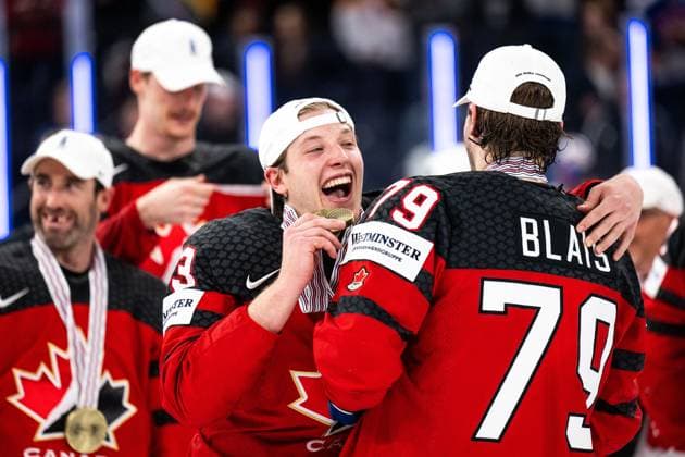 230528 Jake Neighbours and Samuel Blais of Canada celebrate after the 2023 IIHF Ice Hockey World Championship final game between Canada and Germany on May 28, 2023 in Tampere Photo Joel Marklund BILDBYRAN kod JM JM0489 bbeng ishockey ice hockey ishockey vm 2023 ishockey vm vm vm 2023 iihf ice hockey world championship final canada canada germany germany jubel  Copyright: JOELxMARKLUND BB230528JM151