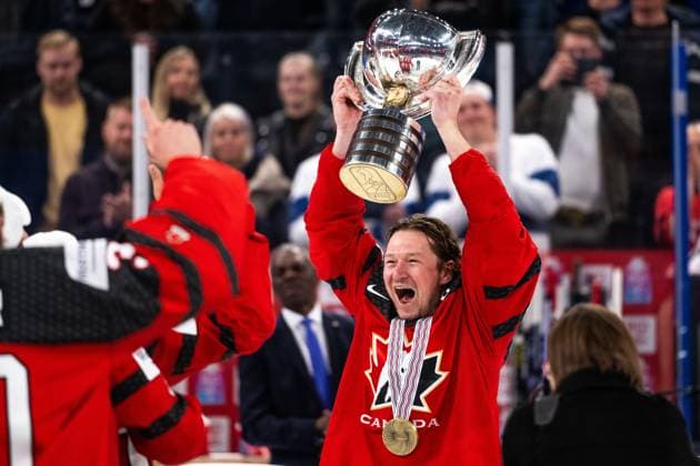 230528 Tyler Toffoli of Canada celebrate with the trophy after winning the 2023 IIHF Ice Hockey World Championship final game between Canada and Germany on May 28, 2023 in Tampere Photo Joel Marklund BILDBYRAN code JM JM0489 bbeng ice hockey ice hockey ice hockey world championship 2023 ice hockey world championship world championship 2023 iihf ice hockey world championship final canada canada germany germany jubel world champion world champion  Copyright: JOELxMARKLUND BB230528JM157