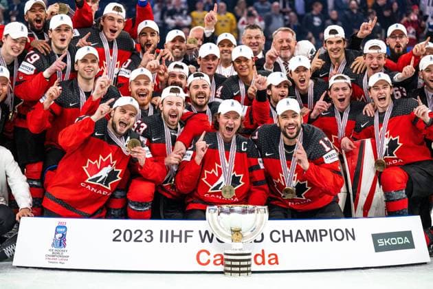 Bilder des Jahres 2023, Sport 05 Mai Sport Themen der Woche KW21 Sport Bilder des Tages 230528 Players of Canada celebrate with the trophy after winning the 2023 IIHF Ice hockey, Eishockey World Championship, WM, Weltmeisterschaft final game between Canada and Germany on May 28, 2023 in Tampere. Photo: Joel Marklund BILDBYRAN kod JM JM0489 bbeng ishockey ice hockey ishockey-vm 2023 ishockey-vm vm 2023 iihf ice hockey world championship final kanada canada germany tyskland jubel världsmästare vm-mästare *** 230528 Players of Canada celebrate with the trophy after winning the 2023 IIHF Ice Hockey World Championship final game between Canada and Germany on May 28, 2023 in Tampere Photo Joel Marklund BILDBYRAN code JM JM0489 bbeng ice hockey ice hockey ice hockey world championship 2023 ice hockey world championship world championship 2023 iihf ice hockey world championship final canada canada germany germany jubel world champion world championship champion  Copyright: JOELxMARKLUND BB230528JM158