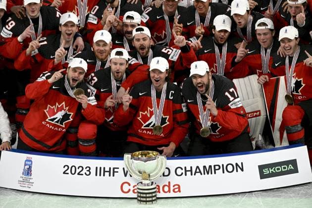 Team of Canada celebrates winning the 2023 IIHF Ice hockey, Eishockey World Championships final match between Canada and Germany in Tampere on May 28, 2023. Tampere Finland LKFTJK20230528225927PZCR  Copyright: xJussixNukarix LKFTJK20230528225927PZCR