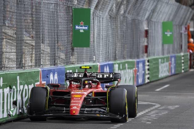 55 SAINZ Carlos (spa), Scuderia Ferrari SF-23, action during the Formula 1 Grand Prix de Monaco 2023, 6th round of the 2023 Formula One World Championship, WM, Weltmeisterschaft from May 26 to 28, 2023 on the Circuit de Monaco, in Monaco - F1 - MONACO GRAND PRIX 2023 - RACE DPPI Panoramic  00123013__DE_6478