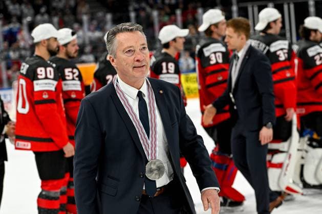 TAMPERE, FINLAND MAY 28 head coach Harold Kreis of Germany with the silver medal during the 2023 IIHF Ice Hockey World Championship Finland Latvia game between Canada and Germany at Nokia Arena on May 28, 2023 in Tampere, Finland Tampere Nokia Arena Finland  Copyright: xJustPictures.ch AndreaxBrancax