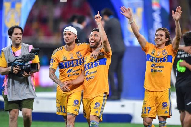 Fußball, Tigres UANL feiern den Gewinn der Meisterschaft in Mexiko RECORD DATE NOT STATED Liga BBVA MX Clausura 2023 Guadalajara vs Tigres UANL Gran Final Nicolas Lopez, Juan Pablo Vigon, Francisco Sebastian Cordova of Tigres during the game Guadalajara vs Tigres UANL, corresponding to second leg match of great final of the Torneo Clausura 2023 of the Liga BBVA MX, at Akron Stadium, on May 28, 2023. <br><br> Nicolas Lopez, Juan Pablo Vigon, Francisco Sebastian Cordova de Tigres durante el partido Guadalajara vs Tigres UANL, Correspondiente al partido de Vuelta de la Gran final del Torneo Clausura 2023 de la Liga BBVA MX, en el Estadio Akron, el 28 de Mayo de 2023. GUADALAJARA JALISCO MEXICO Copyright: xIsaacxOrtizx 20230528235237_LMX_C23_FV_GDL_UANL_VIGON580