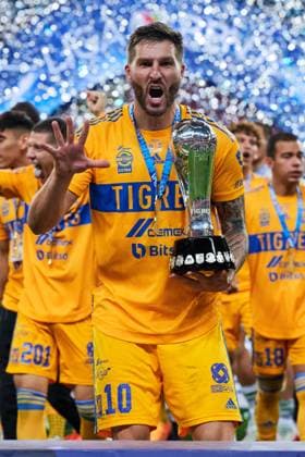 Fußball, Tigres UANL feiern den Gewinn der Meisterschaft in Mexiko RECORD DATE NOT STATED Liga BBVA MX Clausura 2023 Guadalajara vs Tigres UANL Gran Final Andre-Pierre Gignac of Tigres with the Champion Trophy during the game Guadalajara vs Tigres UANL, corresponding to second leg match of great final of the Torneo Clausura 2023 of the Liga BBVA MX, at Akron Stadium, on May 28, 2023. <br><br> Andre-Pierre Gignac de Tigres con el trofeo de Campeon durante el partido Guadalajara vs Tigres UANL, Correspondiente al partido de Vuelta de la Gran final del Torneo Clausura 2023 de la Liga BBVA MX, en el Estadio Akron, el 28 de Mayo de 2023. GUADALAJARA JALISCO MEXICO  Copyright: xJorgexMartinezx 20230529000230_LMX_C23_FV_GDL_UANL_GIGNAC632