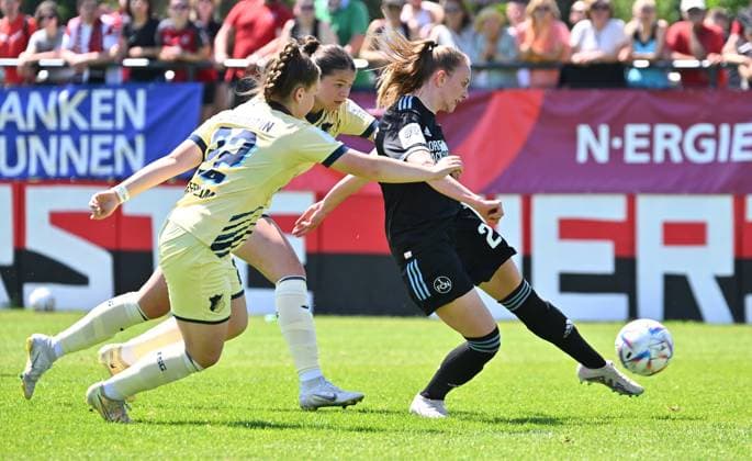 29 05 2023 football season 2022 2023 2 women football Bundesliga 26 matchday 1 FC Nürnberg FCN club TSG 1899 Hoffenheim U20 xwoxzix Lilly Graumann 22, TSG 1899 Hoffenheim II Nadja Burkard 22, 1 FC Nürnberg FCN